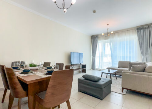 Relaxing 1BR Marina View, Walk to Beach & Mall