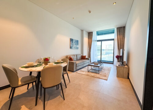 Luxury 1BR in 15 Northside Tower with Canal View